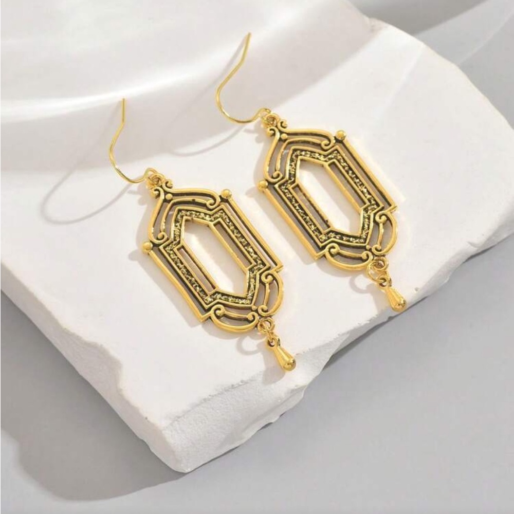 Vintage Bohemian Style dangle Earrings - Picture 2 of 9